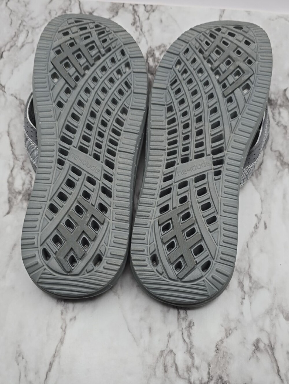 Hey Dude Men's Gray Sami H20 Flip Flops - Picture 3 of 4